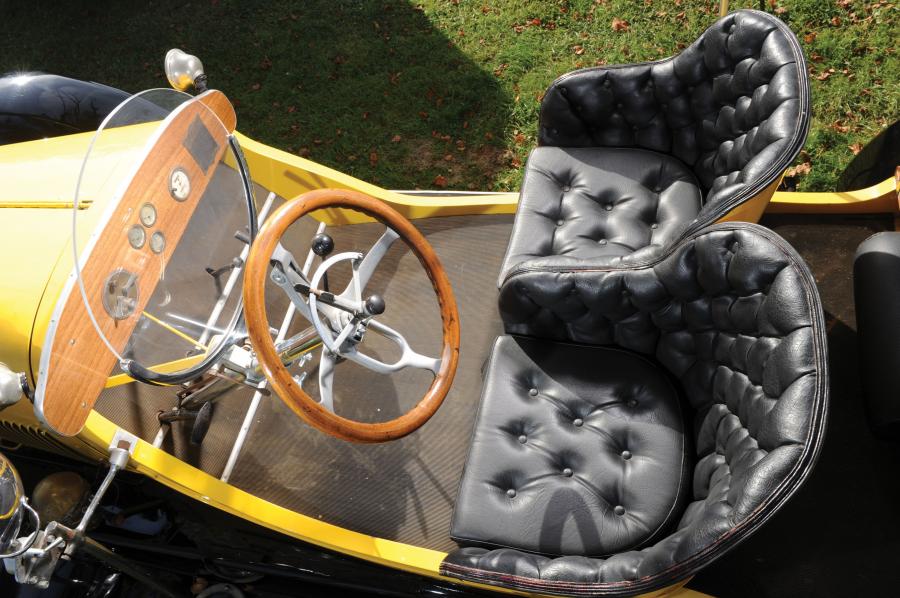 Интерьер Cadillac Model 57 Raceabout 1918 года  (фото 15 из 21)